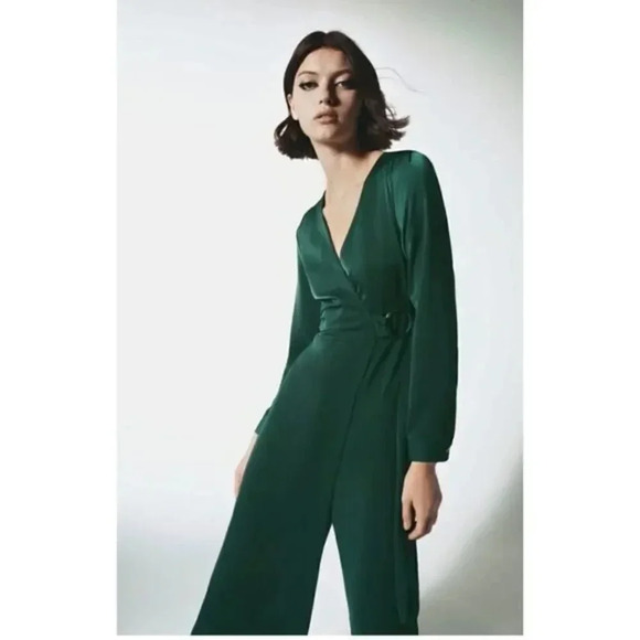 Elegant Green Jumpsuit - Picture 5 of 10